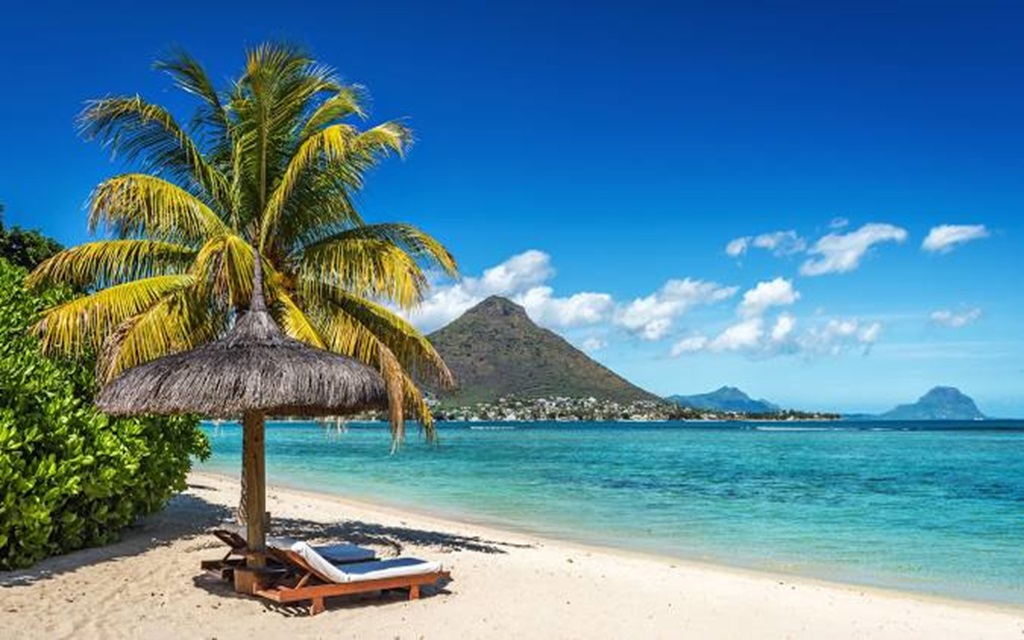 Mauritius Holiday tour packages from Delhi